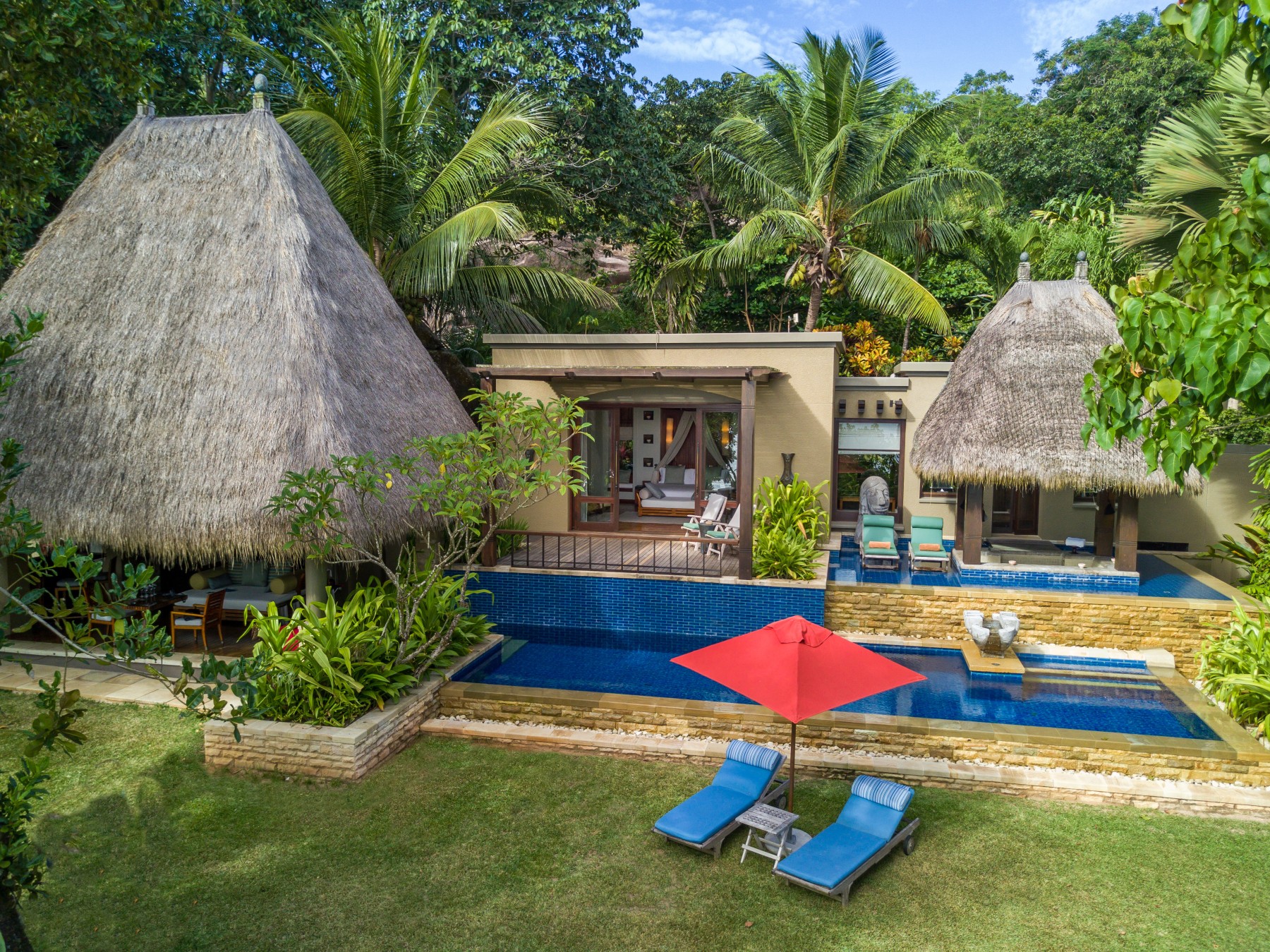 Premier Beach Pool Villa